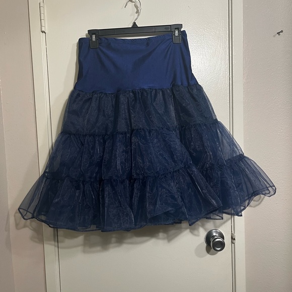 Cute Tulle Skirt - Picture 2 of 2